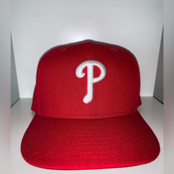 Philadelphia Phillies official red game hat size 7-1/4 - Picture 1 of 3